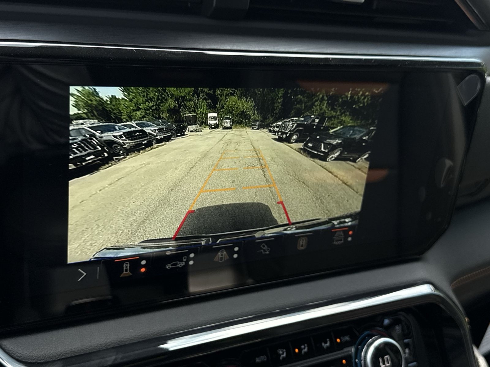 New 2026 GMC Sierra 1500 AT4 w/ AT4 Premium Package AWD/4WD image 19