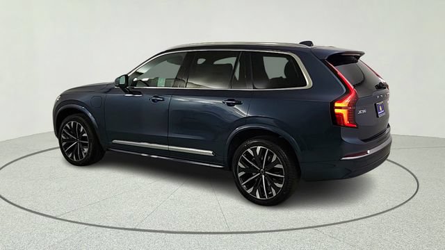 New 2026 Volvo XC90 T8 Plus w/ Protection Package AWD/4WD image 7