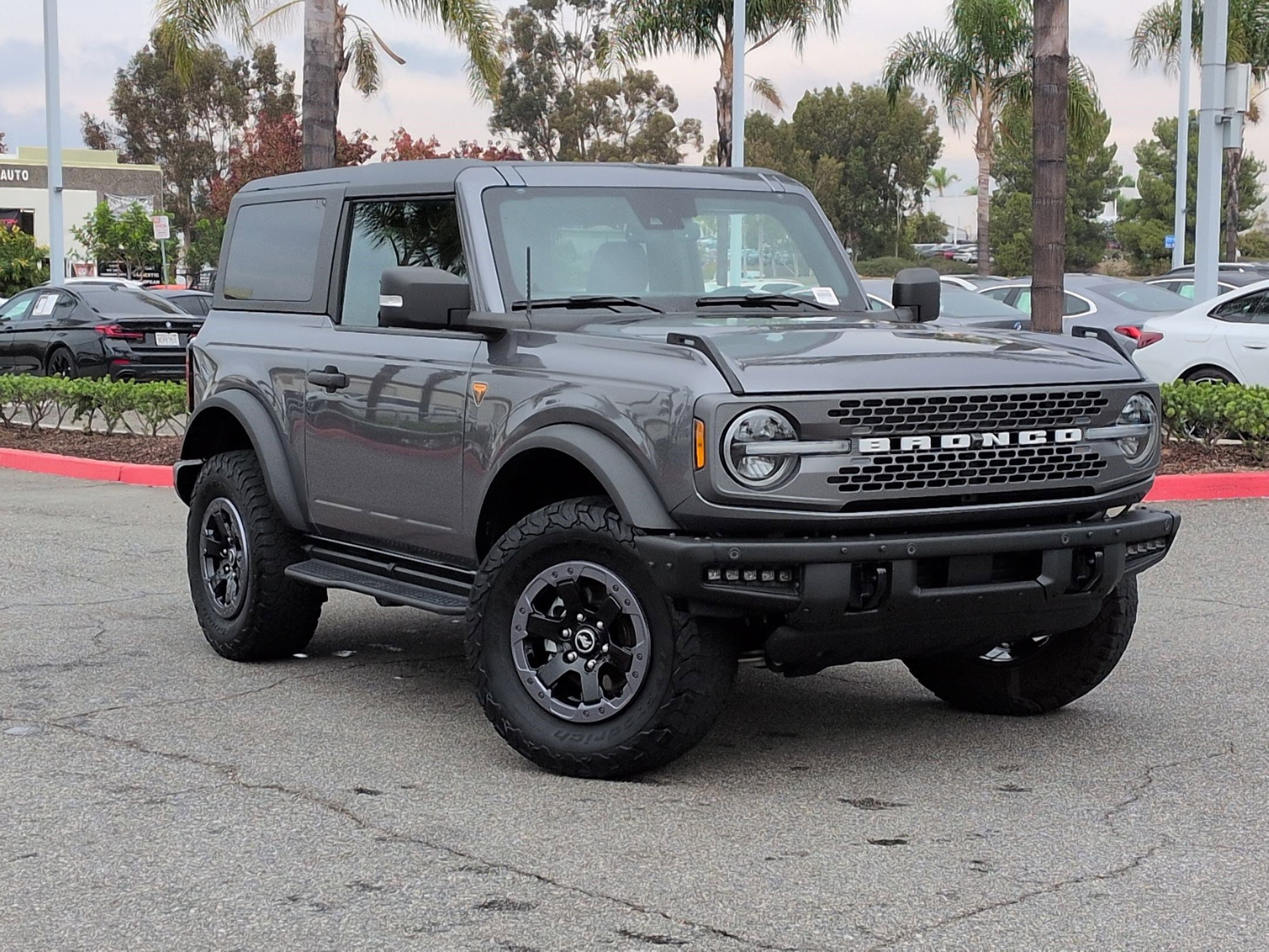 Used 2023 Ford Bronco Badlands image 2