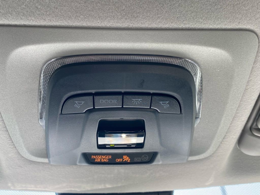 Used 2022 Toyota Corolla Cross LE image 25