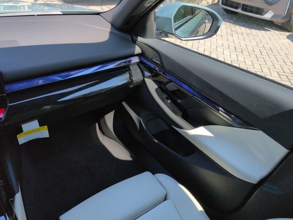New 2027 BMW 530i w/ M Sport Package RWD image 16