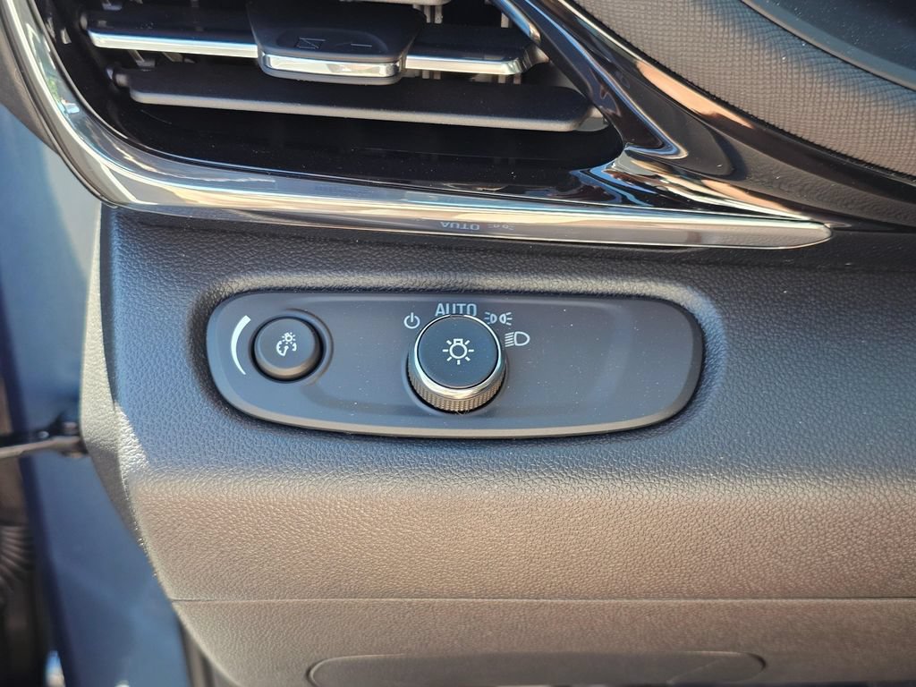 New 2026 Buick Envista Sport Touring w/ Convenience I Package FWD image 23
