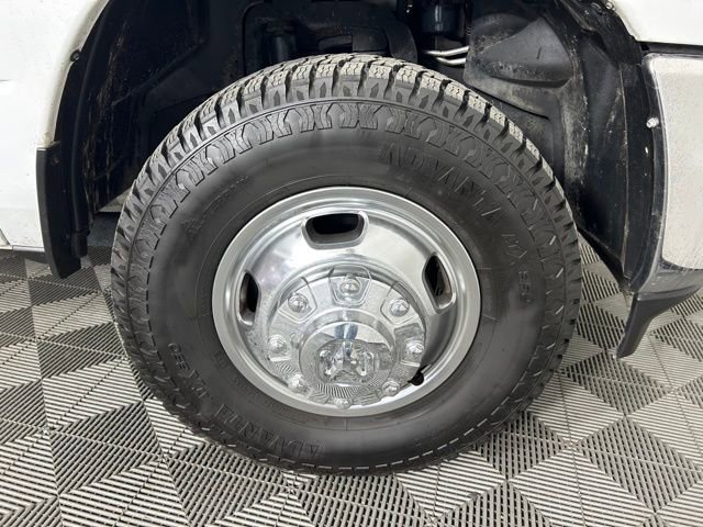 Used 2024 RAM 3500 SLT w/ Quick Order Package 2YG SLT AWD/4WD image 5
