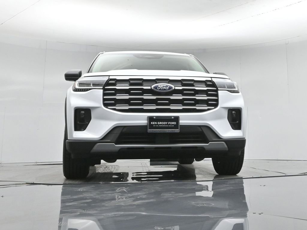 New 2026 Ford Explorer Active RWD image 49