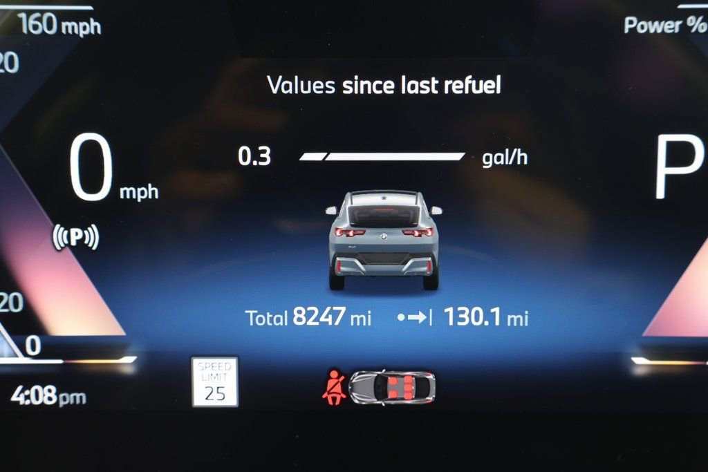 Certified 2025 BMW X2 xDrive28i w/ Technology Package image 17