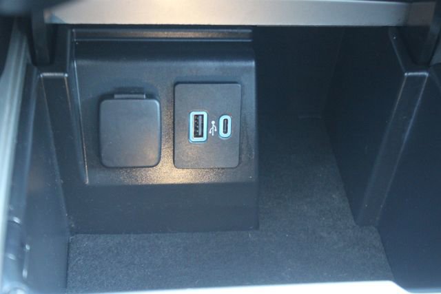 Used 2022 Ford Explorer ST w/ ST Street Pack AWD/4WD image 10