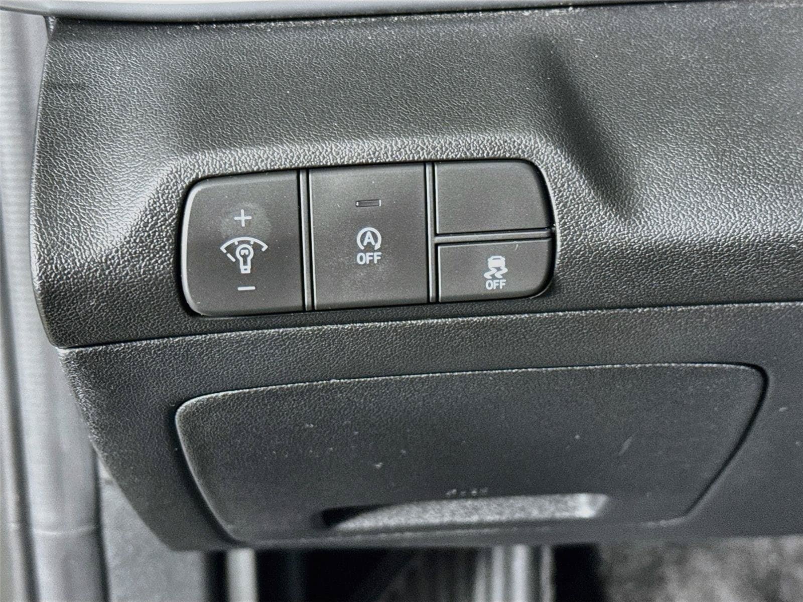Certified 2025 Hyundai Elantra SE FWD image 10
