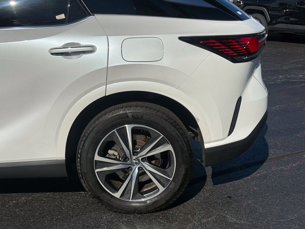Used 2023 Lexus RX 350 Premium w/ Accessory Package (Z1) AWD/4WD image 6