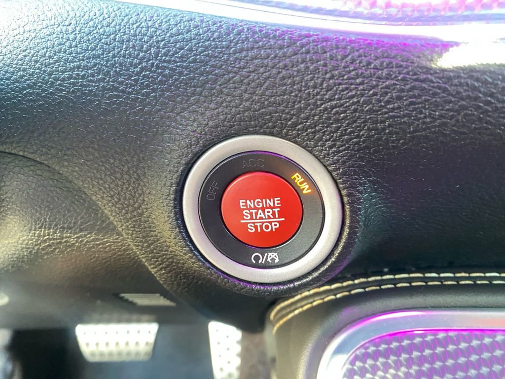 Used 2019 Dodge Challenger SRT Hellcat w/ Widebody Package RWD image 27