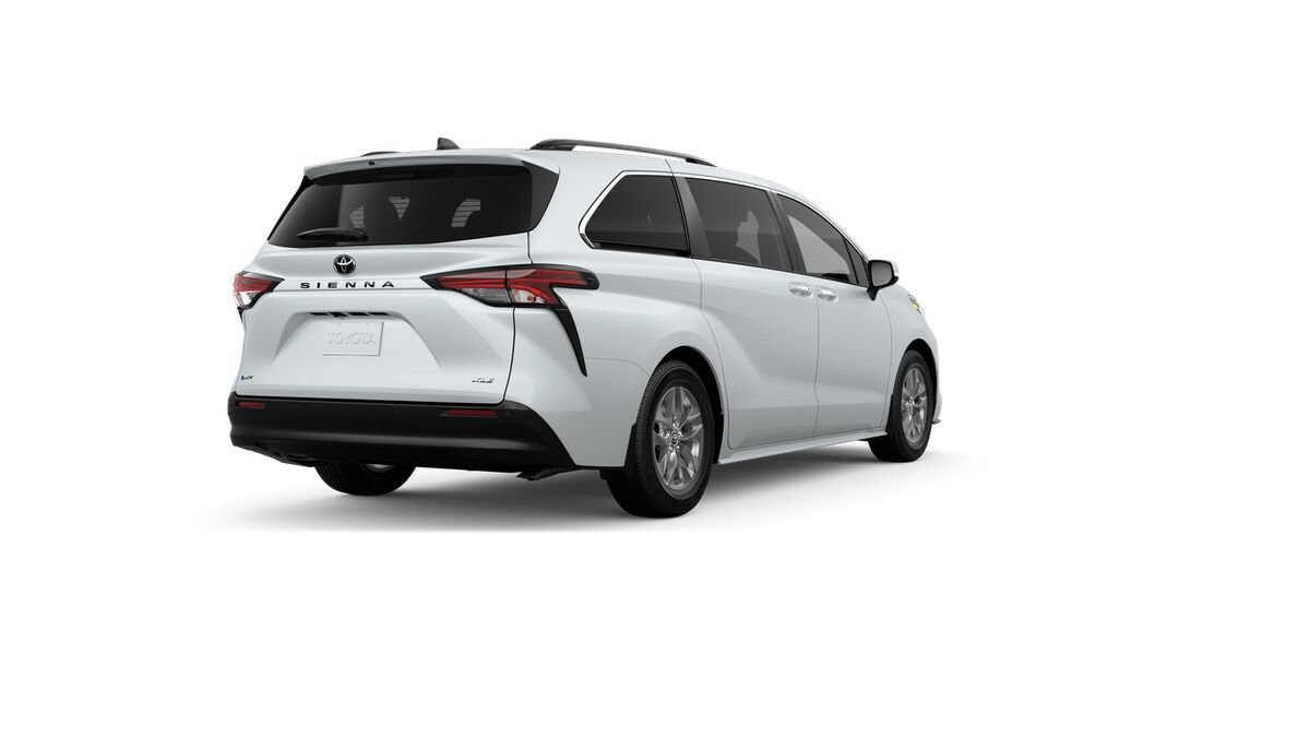 New 2026 Toyota Sienna XLE FWD image 9