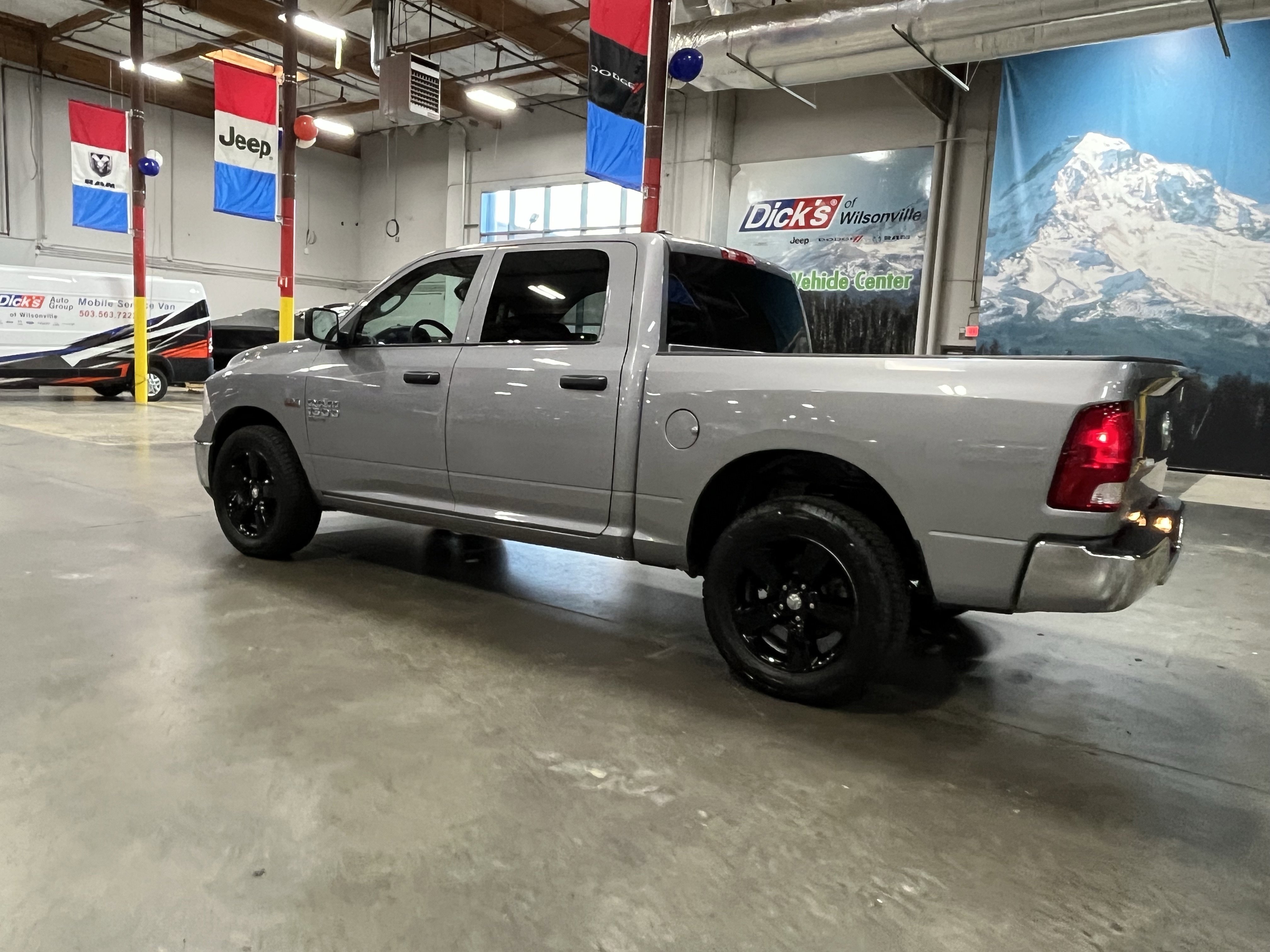 Used 2023 RAM 1500 Classic SLT image 3