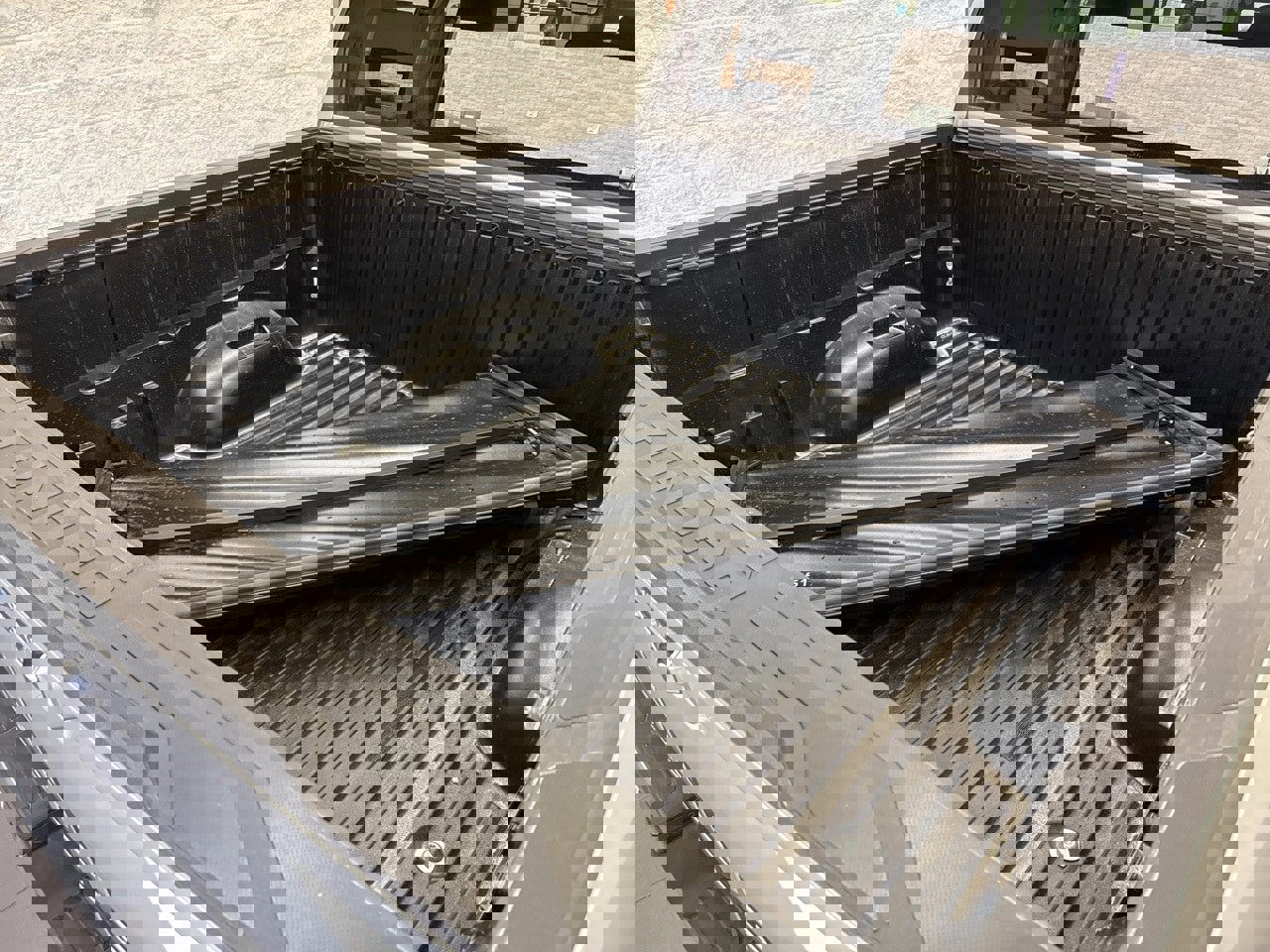 Used 2024 Toyota Tundra Limited image 9