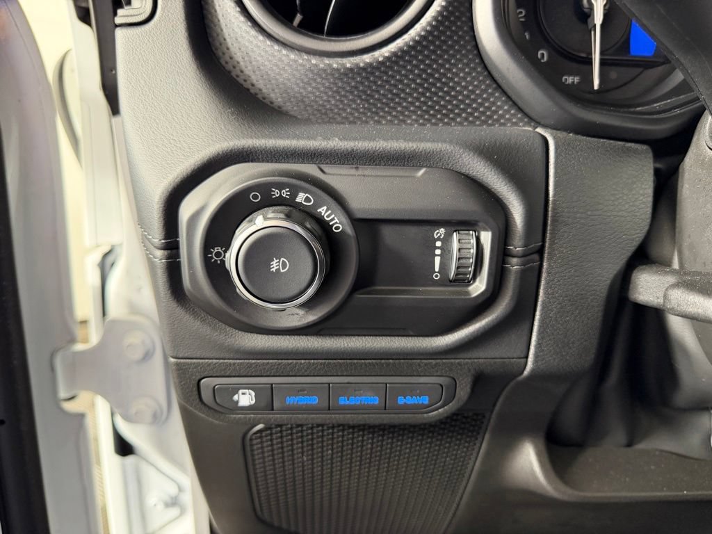 Certified 2025 Jeep Wrangler Unlimited Rubicon 4xe w/ Convenience Group AWD/4WD image 24