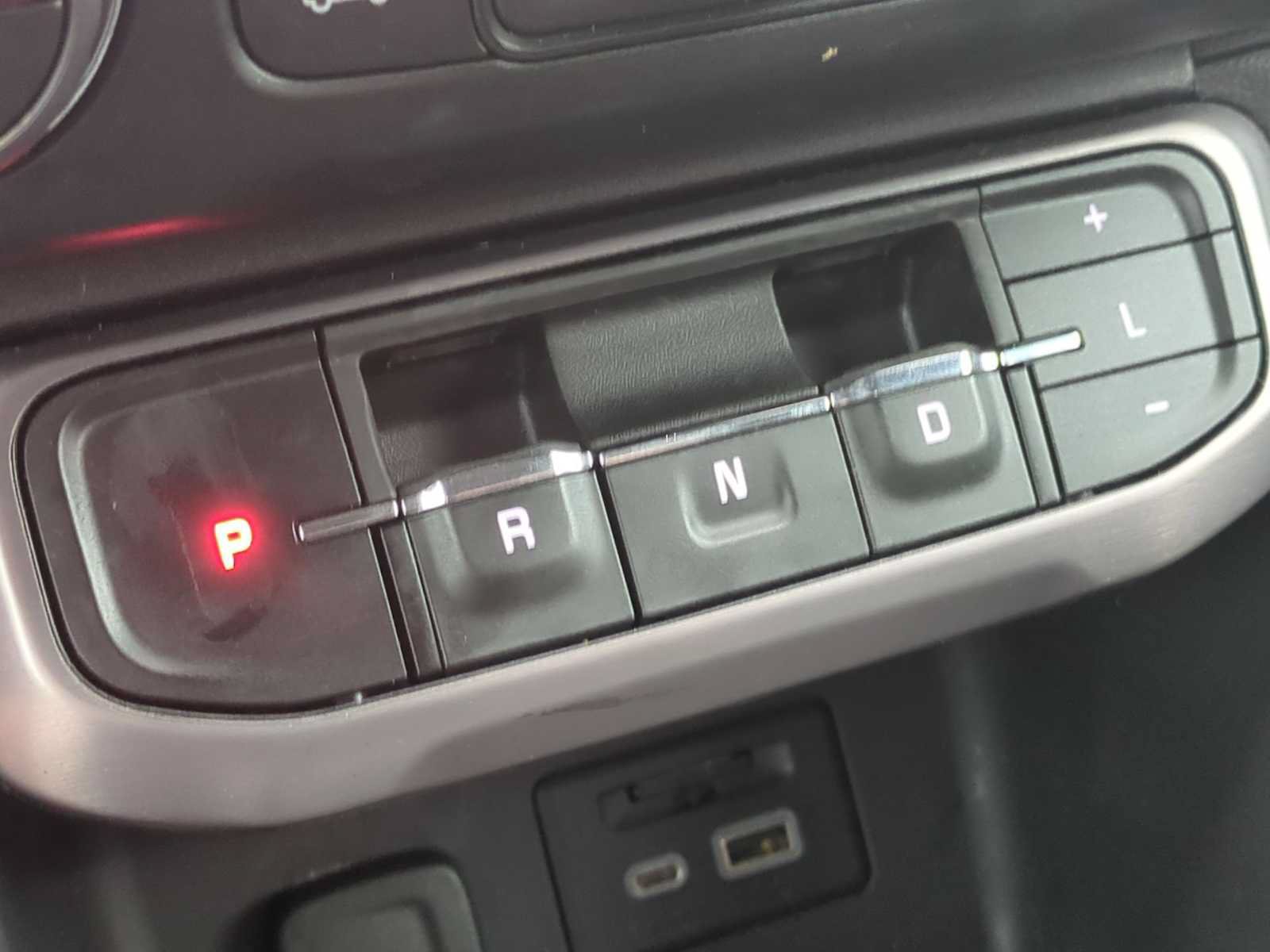 Used 2021 GMC Acadia AT4 w/ Trailering Package AWD/4WD image 16