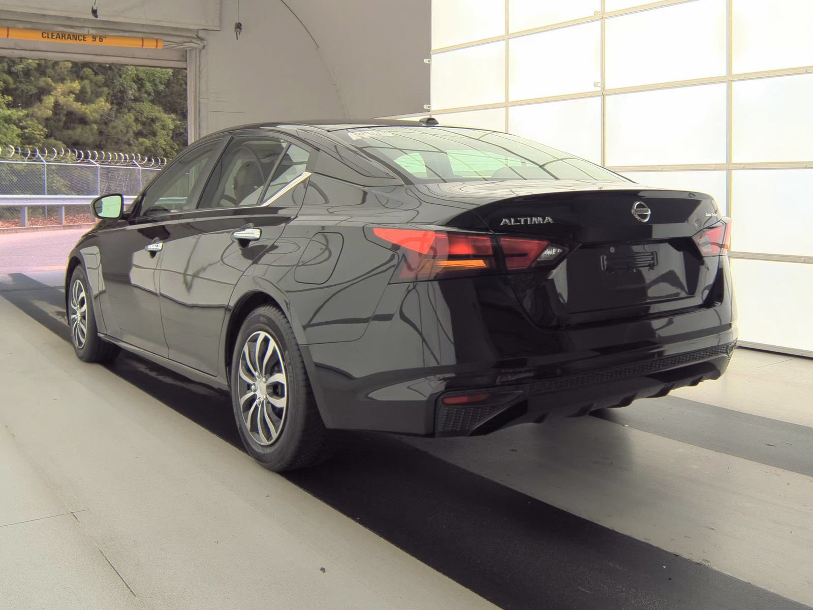 Used 2019 Nissan Altima 2.5 S FWD image 6