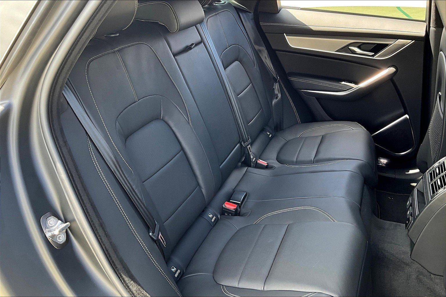 New 2026 Jaguar F-PACE R-Dynamic S image 10