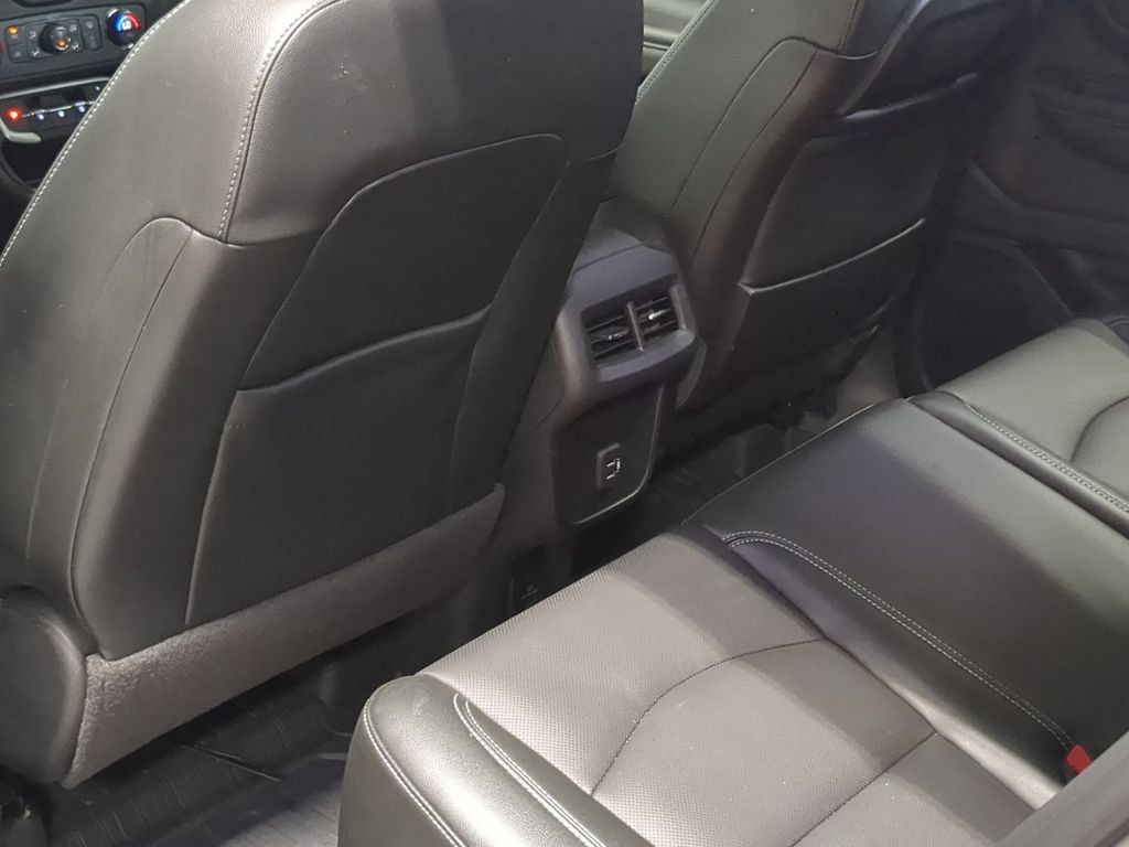 Used 2024 GMC Terrain SLT w/ Infotainment Package II AWD/4WD image 22