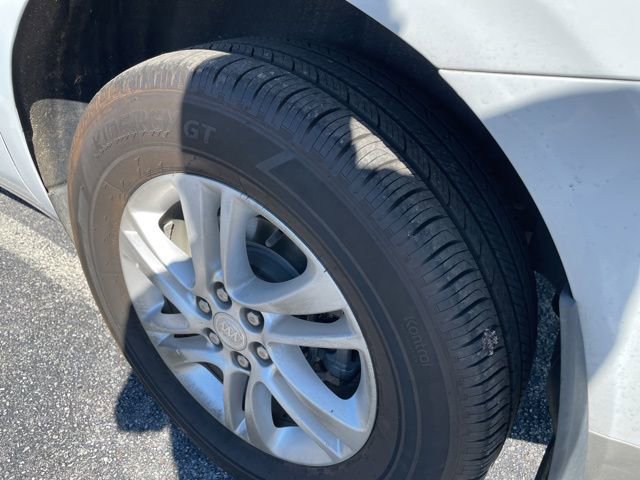 Used 2020 Buick Enclave Essence image 17