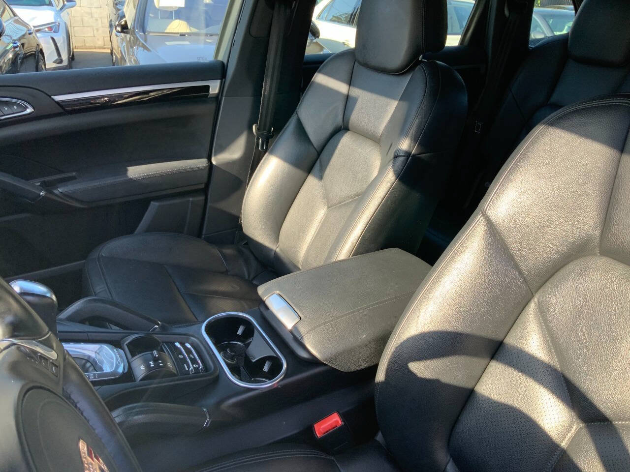 Used 2012 Porsche Cayenne AWD/4WD image 20