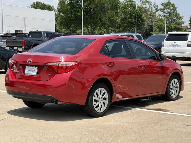 Used 2017 Toyota Corolla LE FWD image 4