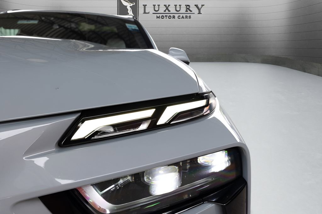 Used 2023 BMW X7 xDrive40i w/ Executive Package AWD/4WD image 17