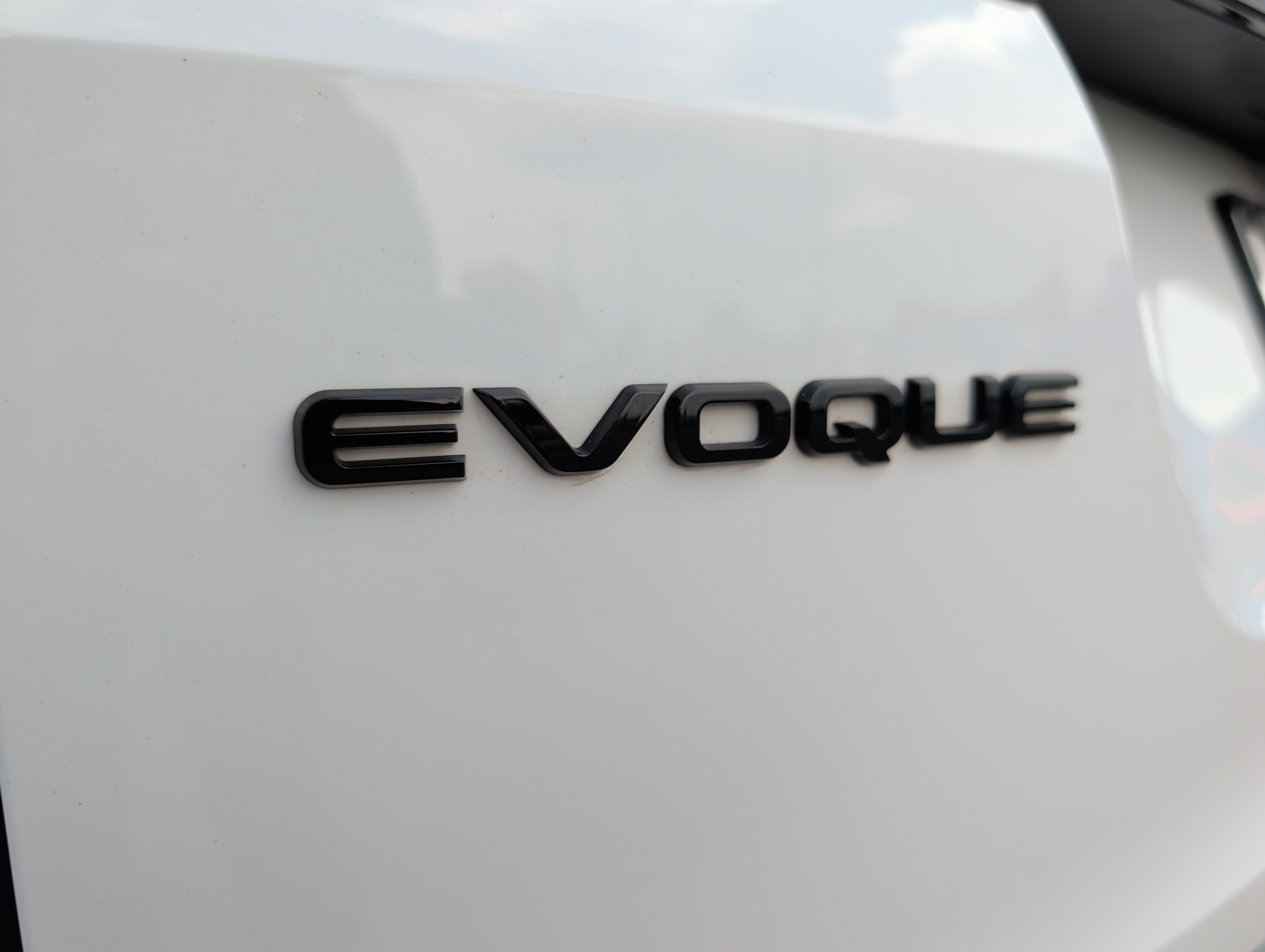 Used 2023 Land Rover Range Rover Evoque SE AWD/4WD image 25