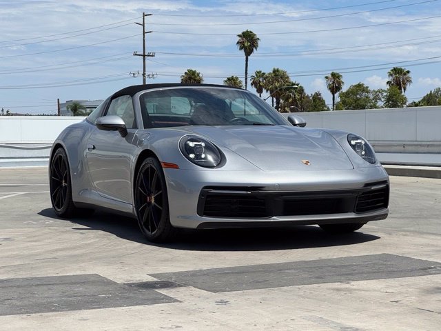 Used 2021 Porsche 911 Targa 4S AWD/4WD image 3