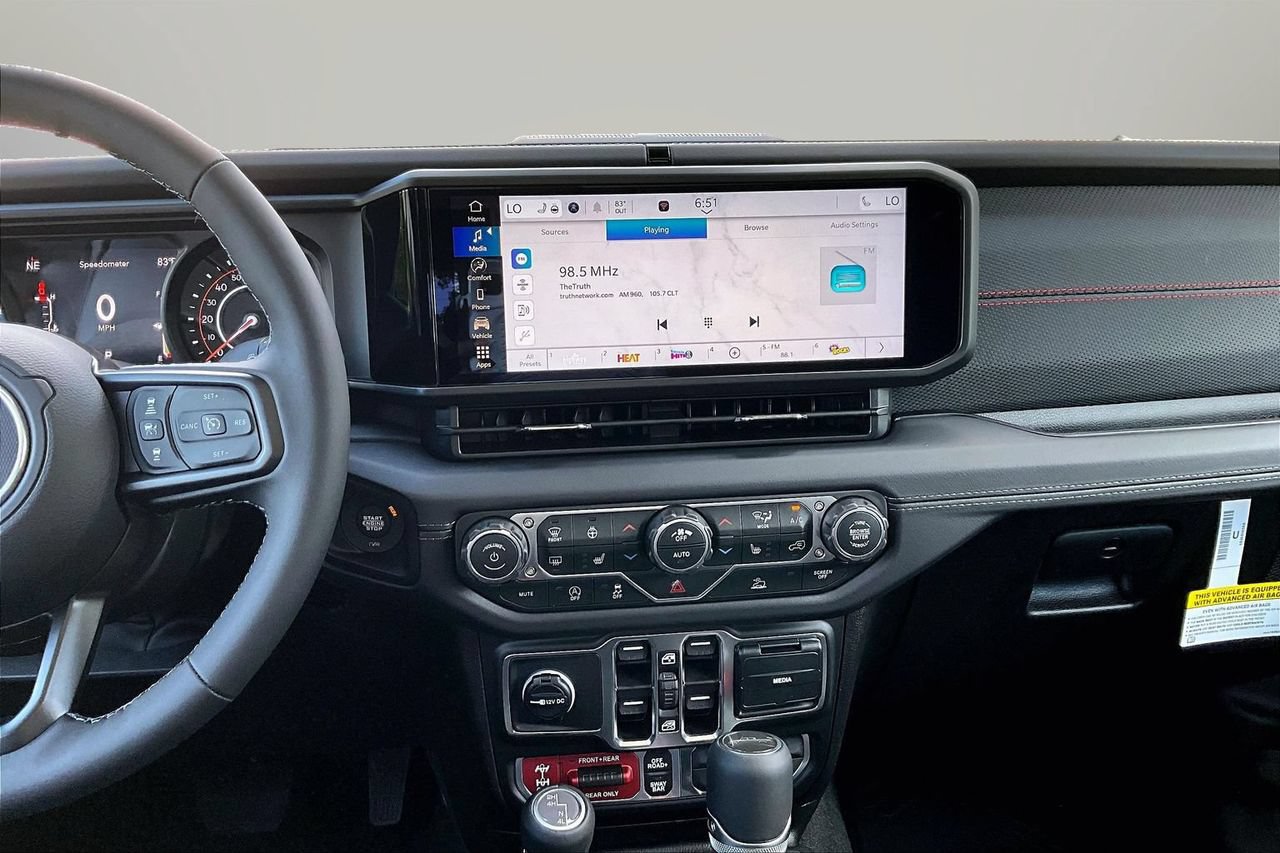New 2026 Jeep Gladiator Rubicon w/ Steel Power Dome Hood Package AWD/4WD image 11