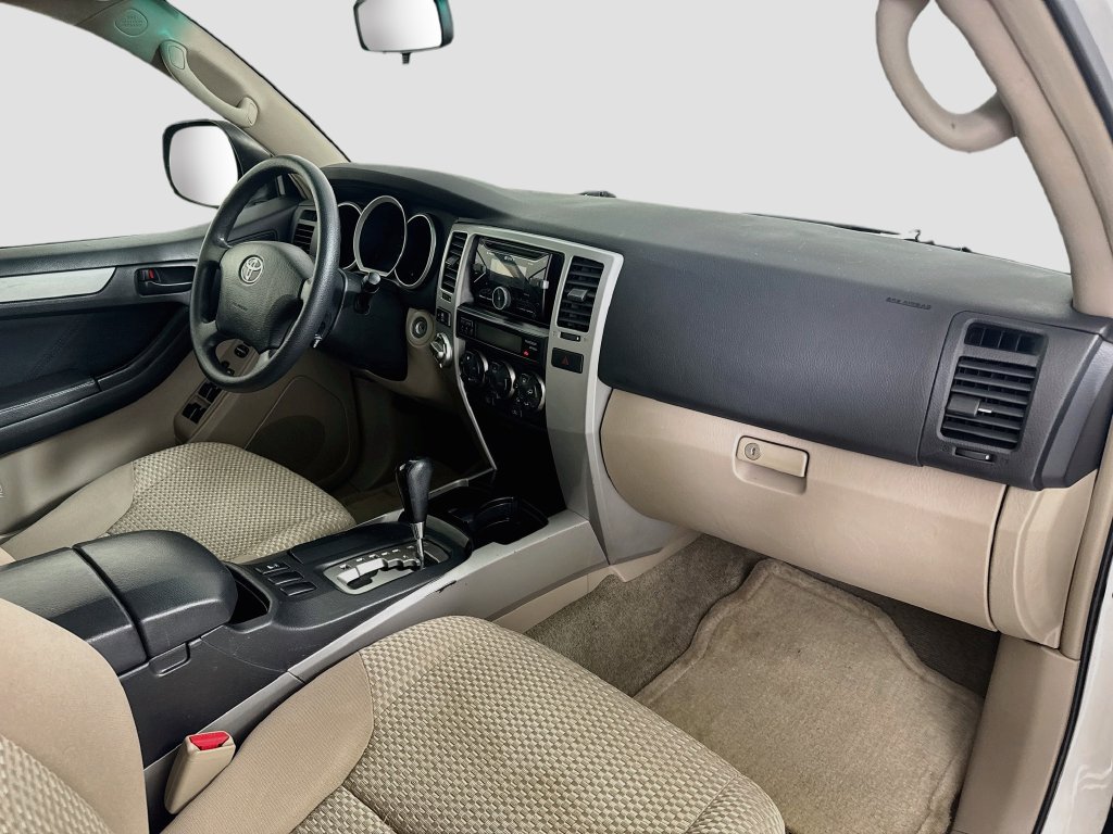 Used 2007 Toyota 4Runner SR5 AWD/4WD image 26