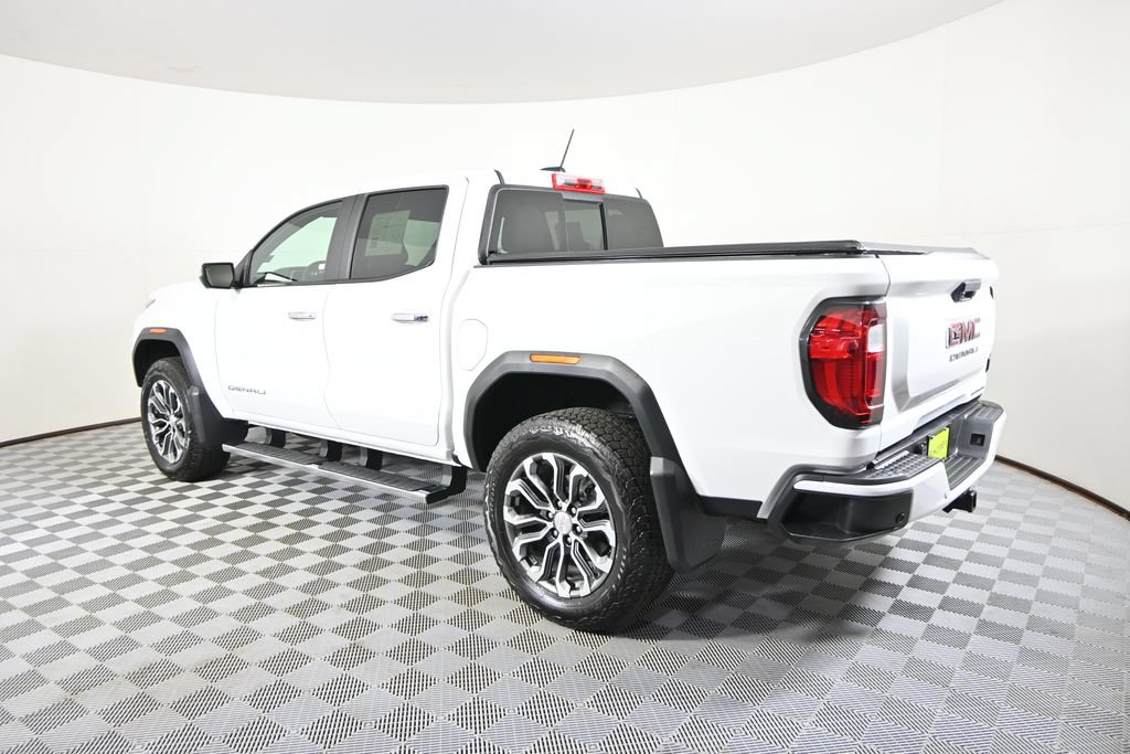 Used 2024 GMC Canyon Denali AWD/4WD image 4