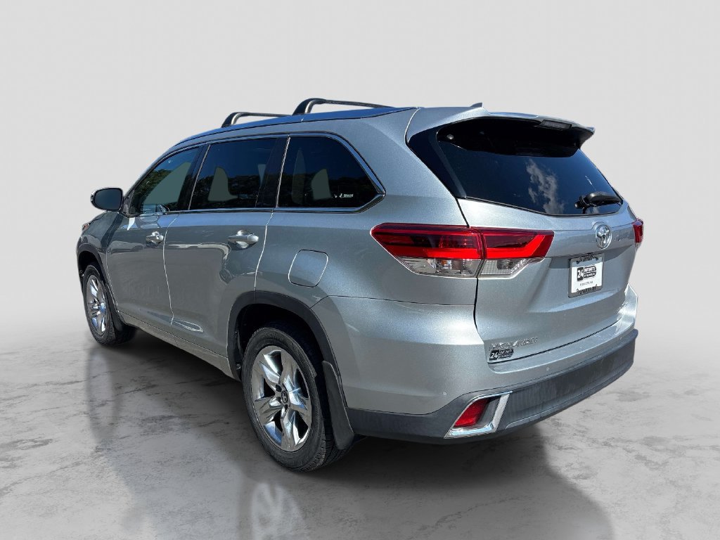 Used 2019 Toyota Highlander Limited AWD/4WD image 3