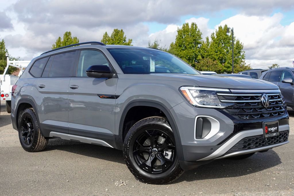 New 2026 Volkswagen Atlas Peak Edition image 3