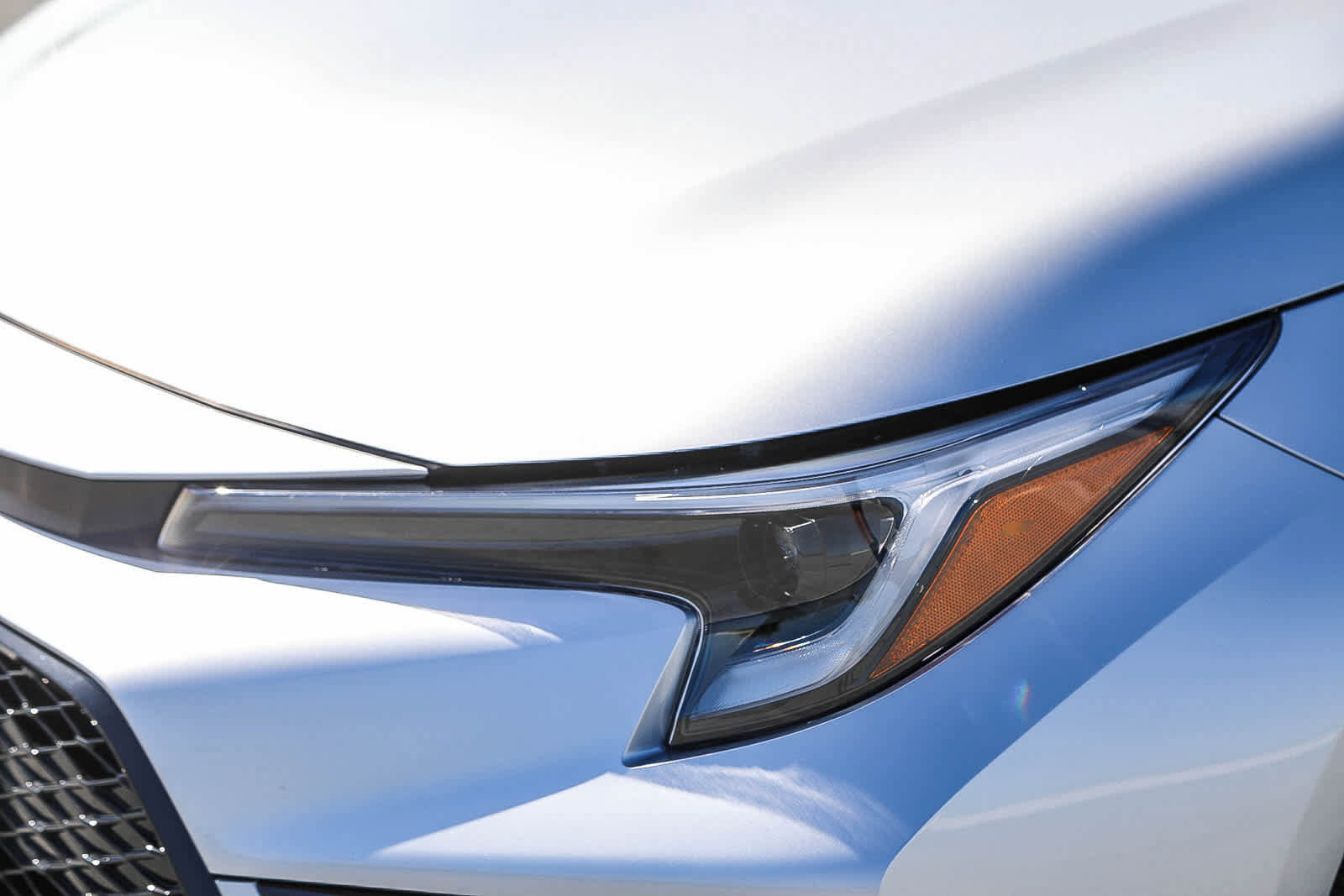 Used 2026 Toyota Corolla SE w/ SE Package FWD image 8