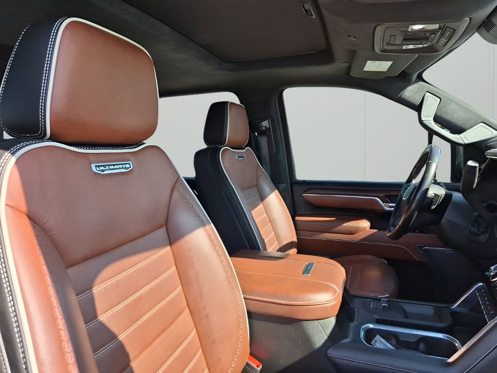 Used 2024 GMC Sierra 3500 Denali Ultimate image 17