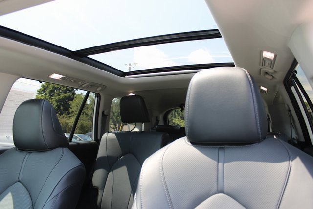 Used 2025 Toyota Grand Highlander AWD image 15