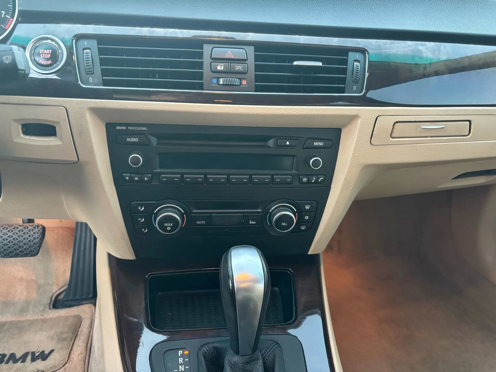 Used 2011 BMW 328i Sedan RWD image 11