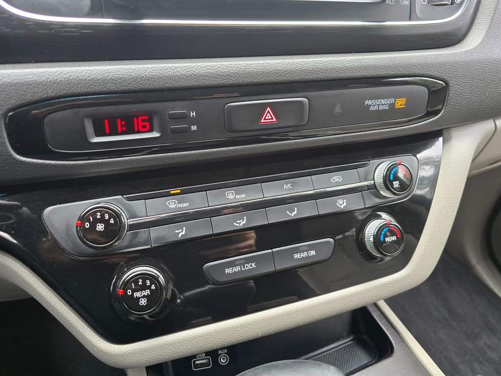 Used 2018 Kia Sedona LX w/ LX Essentials Premium Package image 20