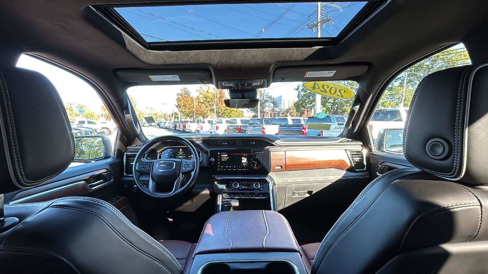 Used 2024 GMC Sierra 1500 Denali Ultimate image 28
