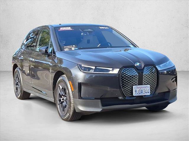 Certified 2024 BMW iX xDrive50 w/ Premium Package AWD/4WD image 3