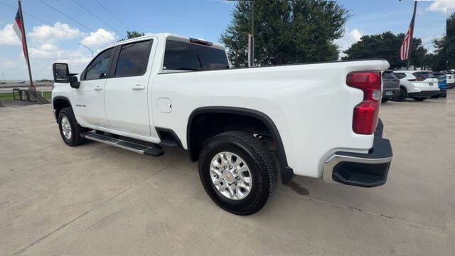 Used 2024 Chevrolet Silverado 2500 LT AWD/4WD image 6