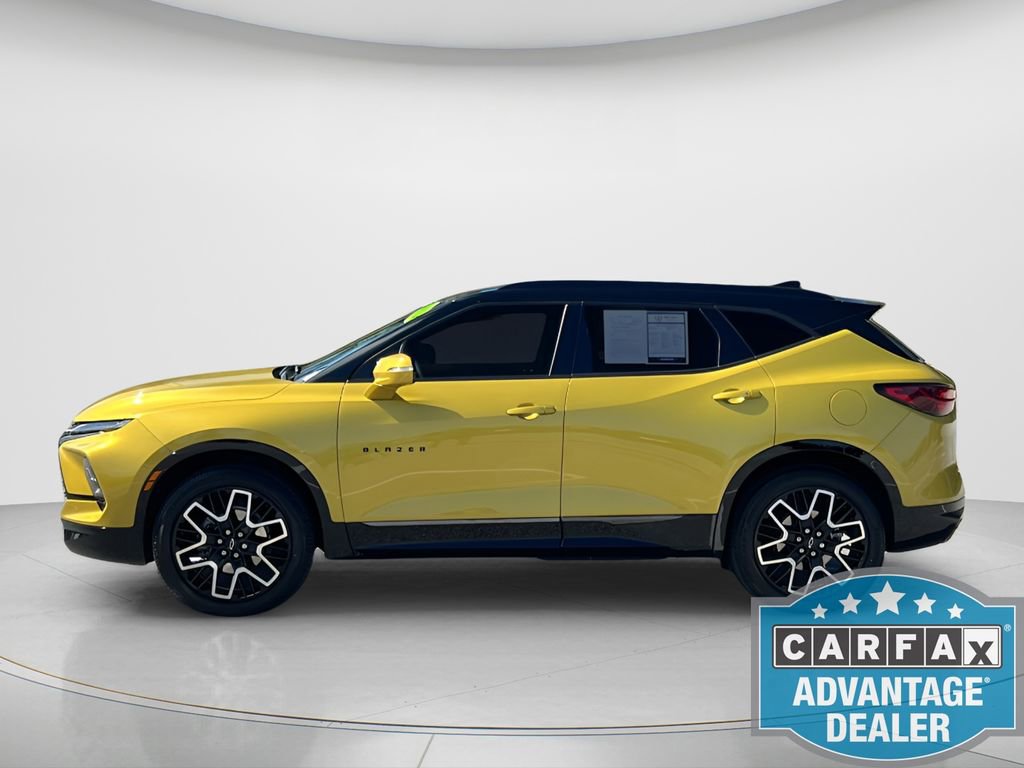 Used 2024 Chevrolet Blazer RS w/ Driver Confidence II Package FWD image 2