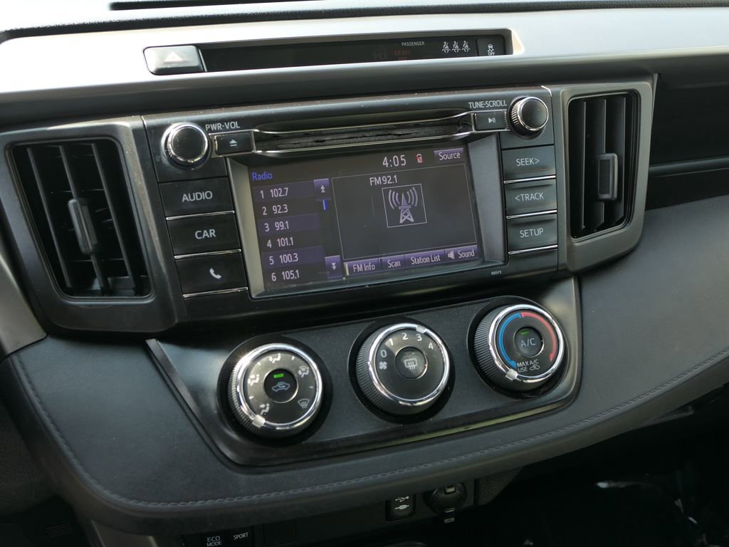 Used 2018 Toyota RAV4 LE w/ All Weather Liner Package FWD image 18
