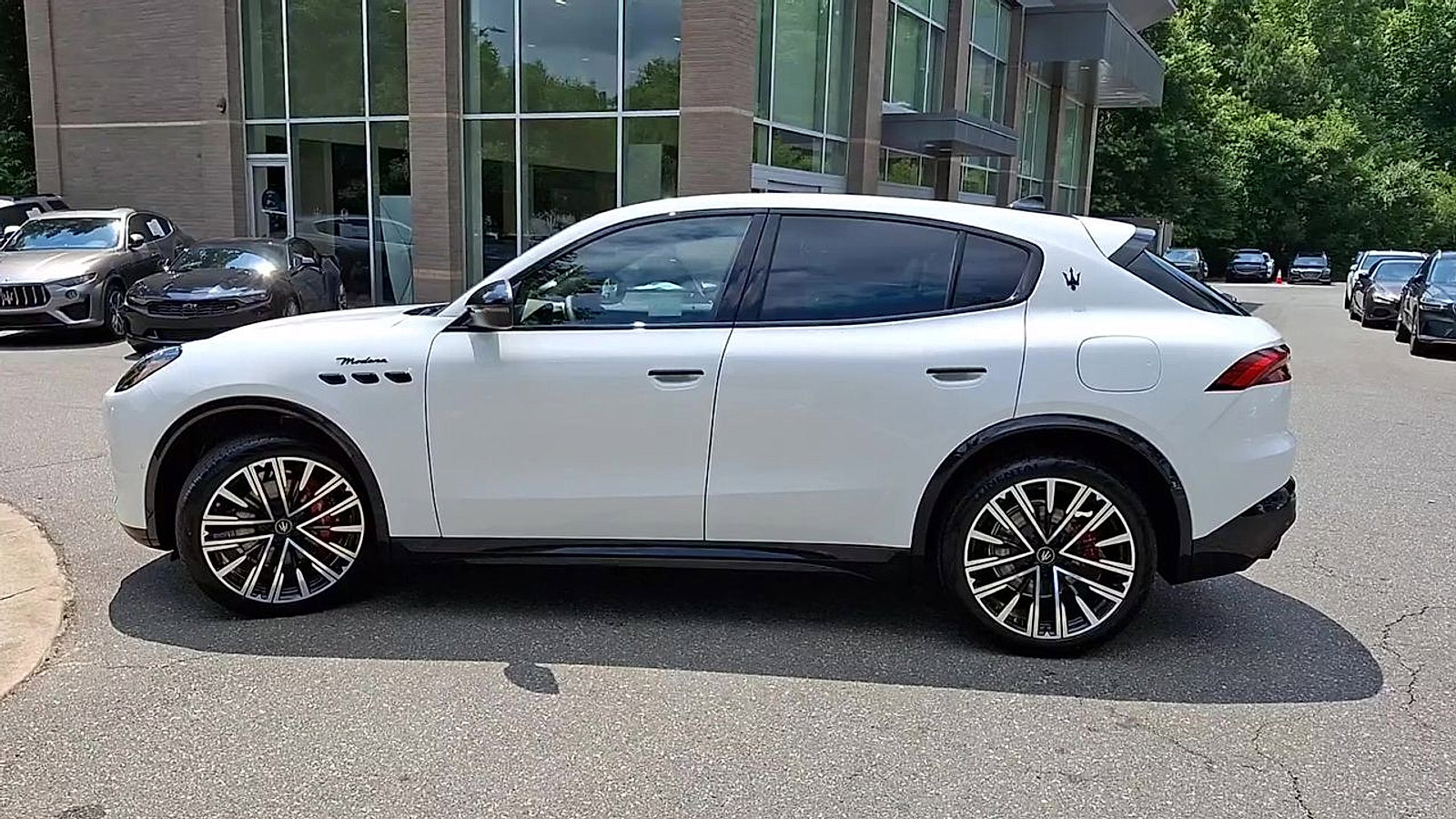 New 2025 Maserati Grecale Modena image 5