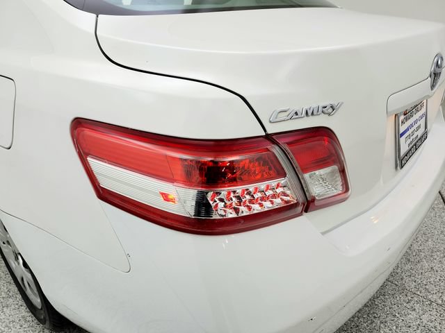 Used 2011 Toyota Camry LE FWD image 29
