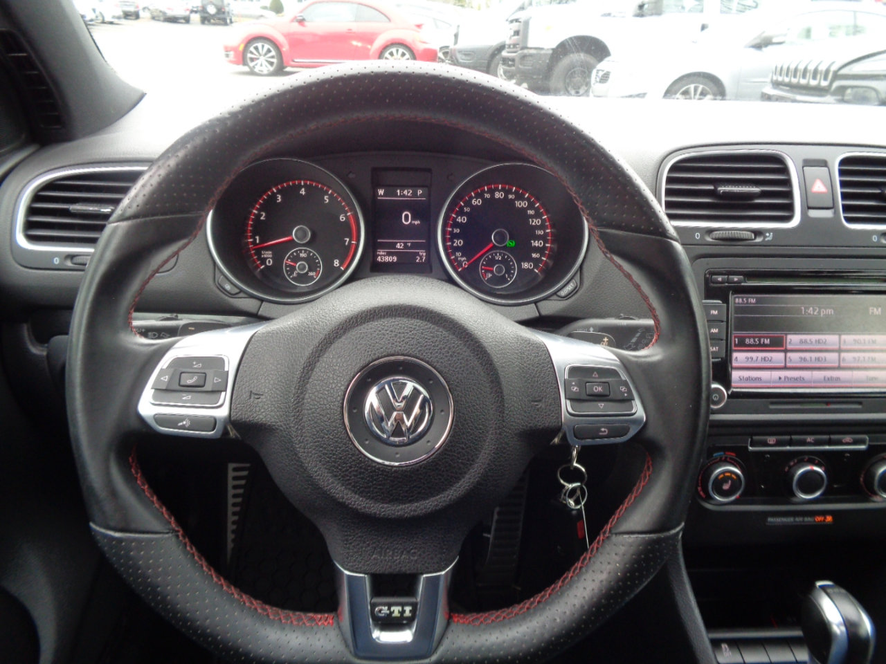 Used 2012 Volkswagen GTI 2-Door image 25