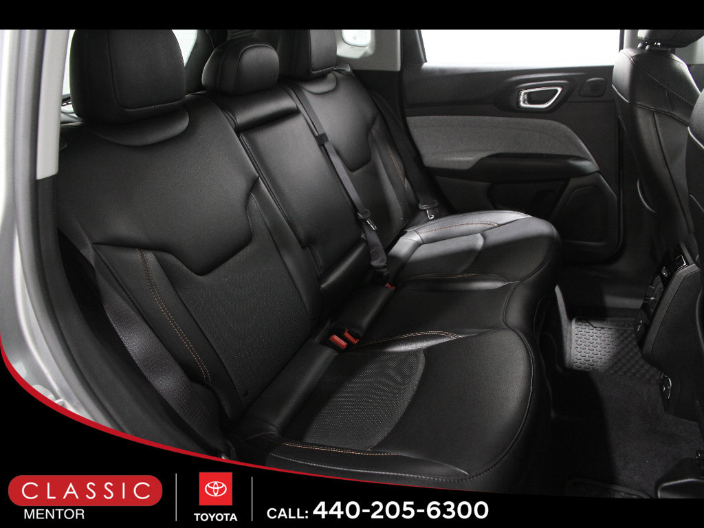 Used 2022 Jeep Compass Latitude w/ Sun and Sound Group AWD/4WD image 19