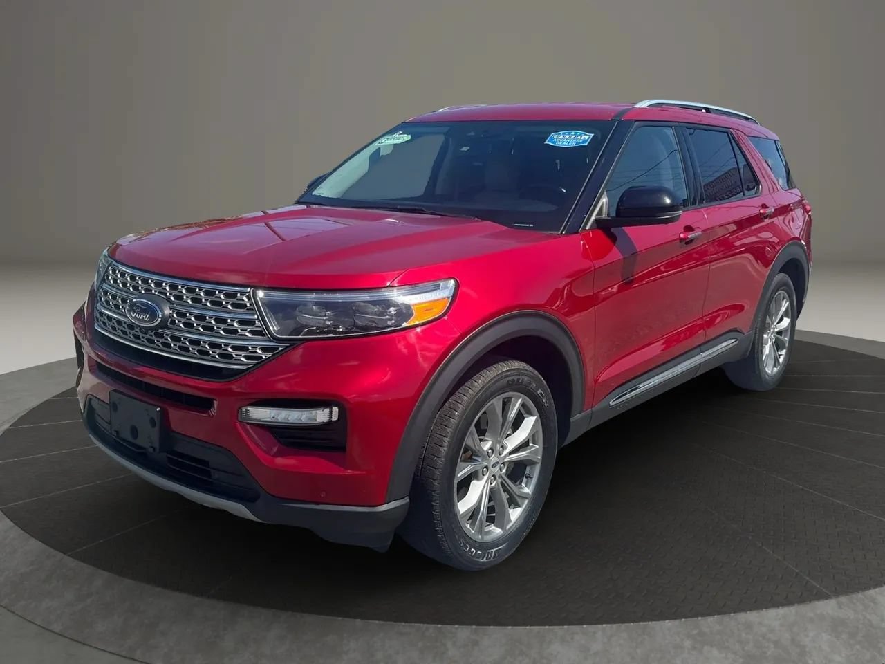 Used 2022 Ford Explorer Limited w/ Equipment Group 301A AWD/4WD image 3