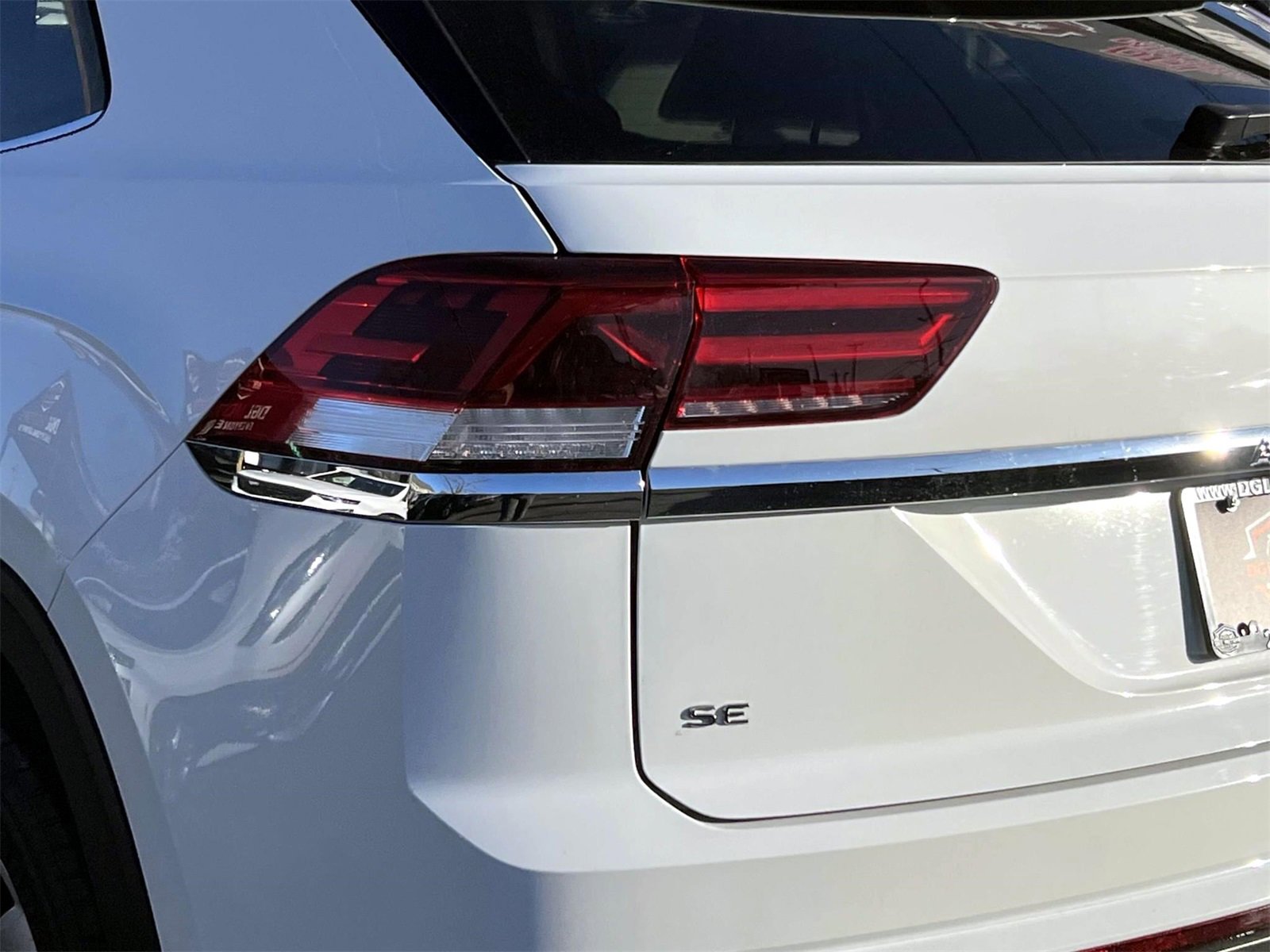 Used 2023 Volkswagen Atlas Cross Sport SE image 10