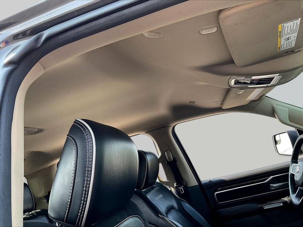 Used 2019 RAM 1500 Laramie AWD/4WD image 31