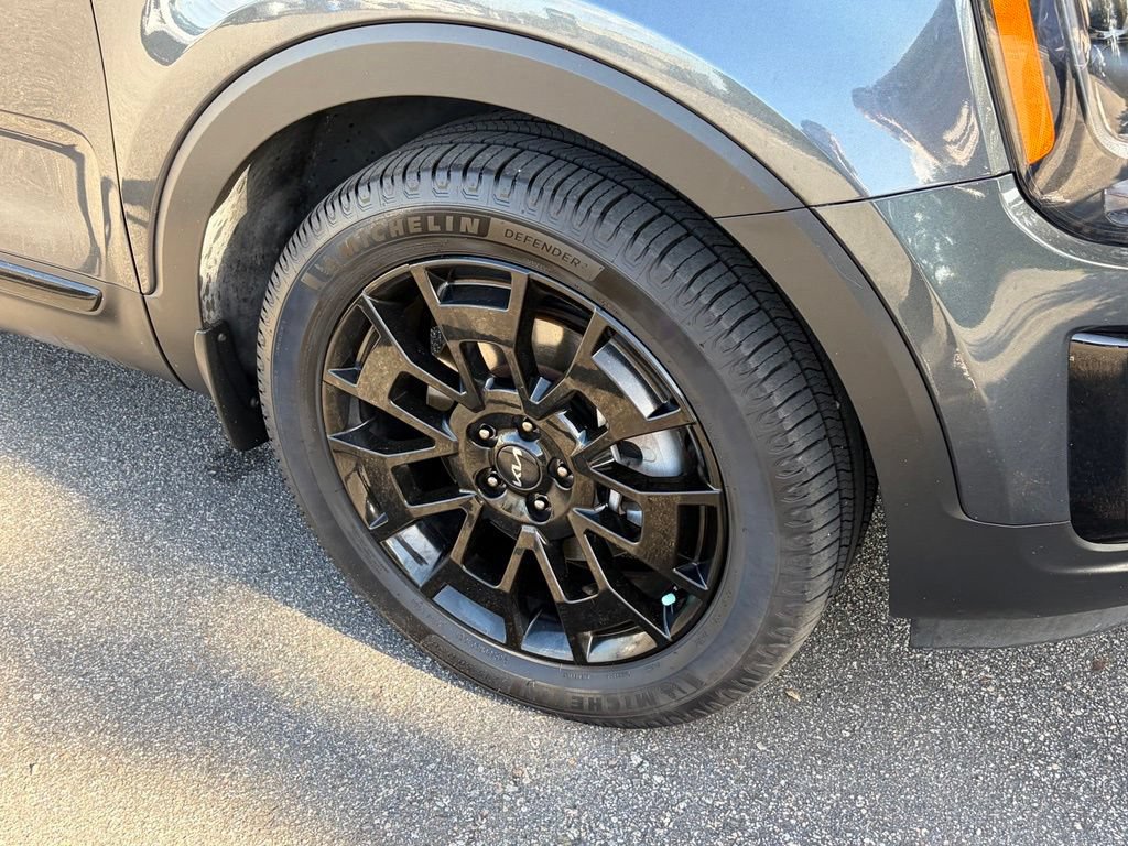 Used 2022 Kia Telluride EX w/ EX Premium Package AWD/4WD image 9
